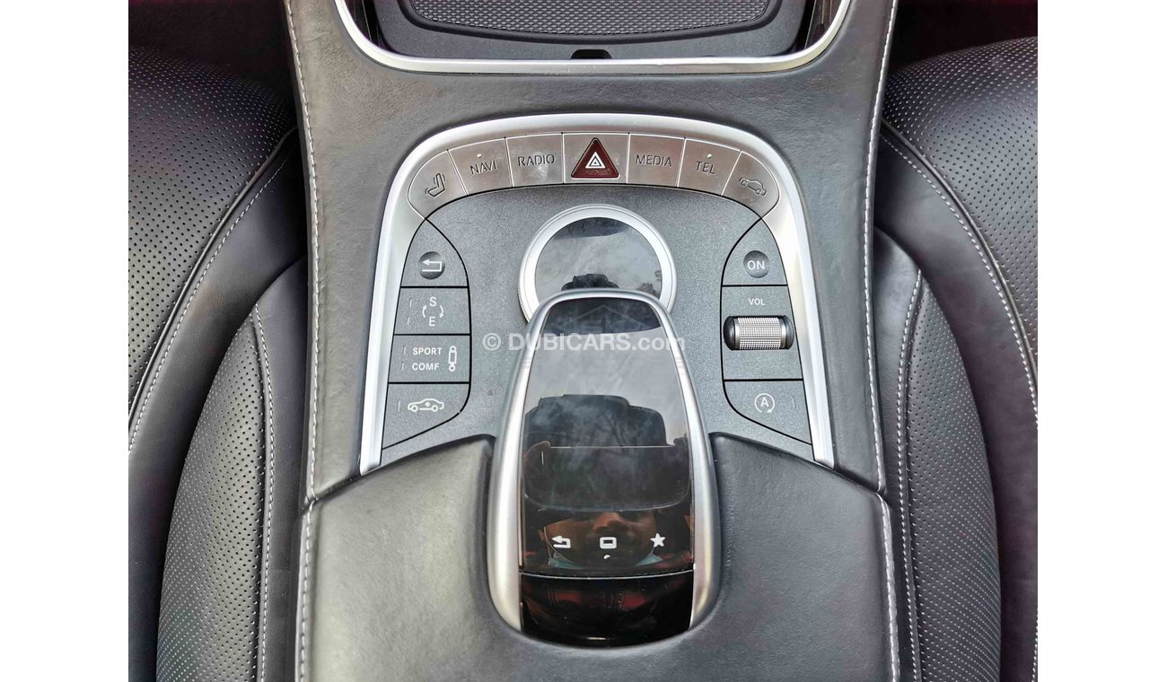Mercedes-Benz S 550 5.5L, 20" Rims, Power & Memory Seats, 360° Camera, Leather Seats, Twin Sunroof, DVD-USB (LOT # 732)