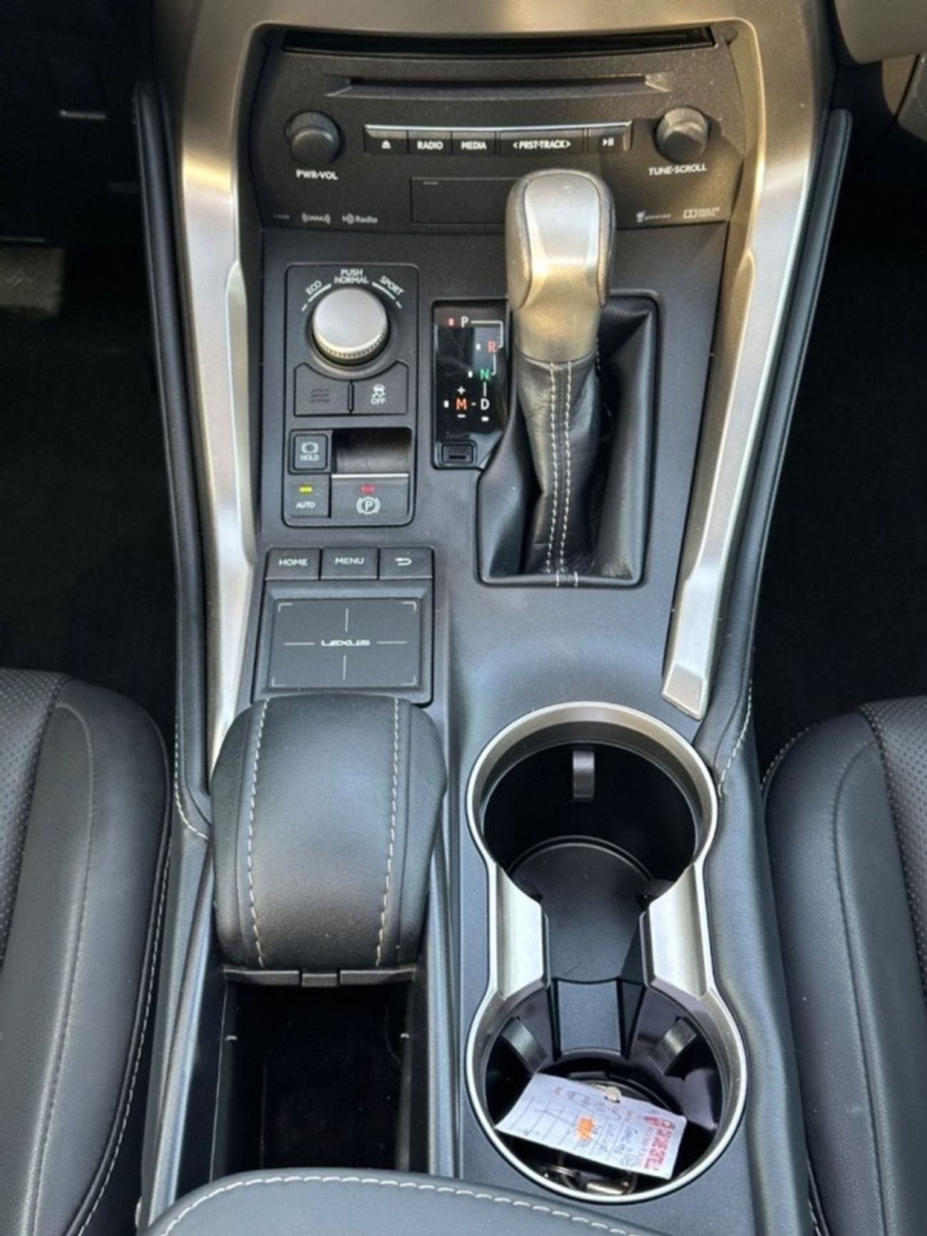 Lexus NX200t Premier 2.0L 4WD sunroof Full Option