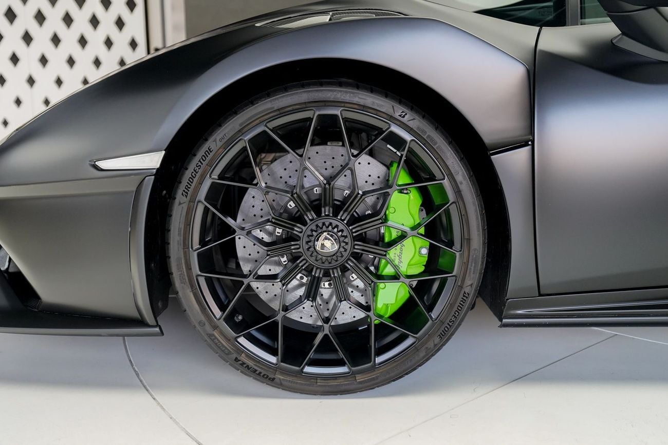 Lamborghini Huracan STO