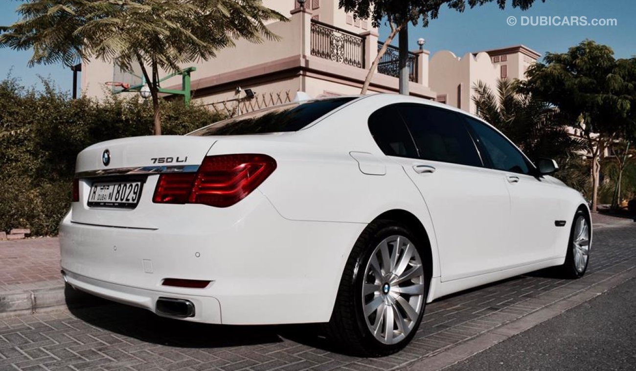 بي أم دبليو 750 Li