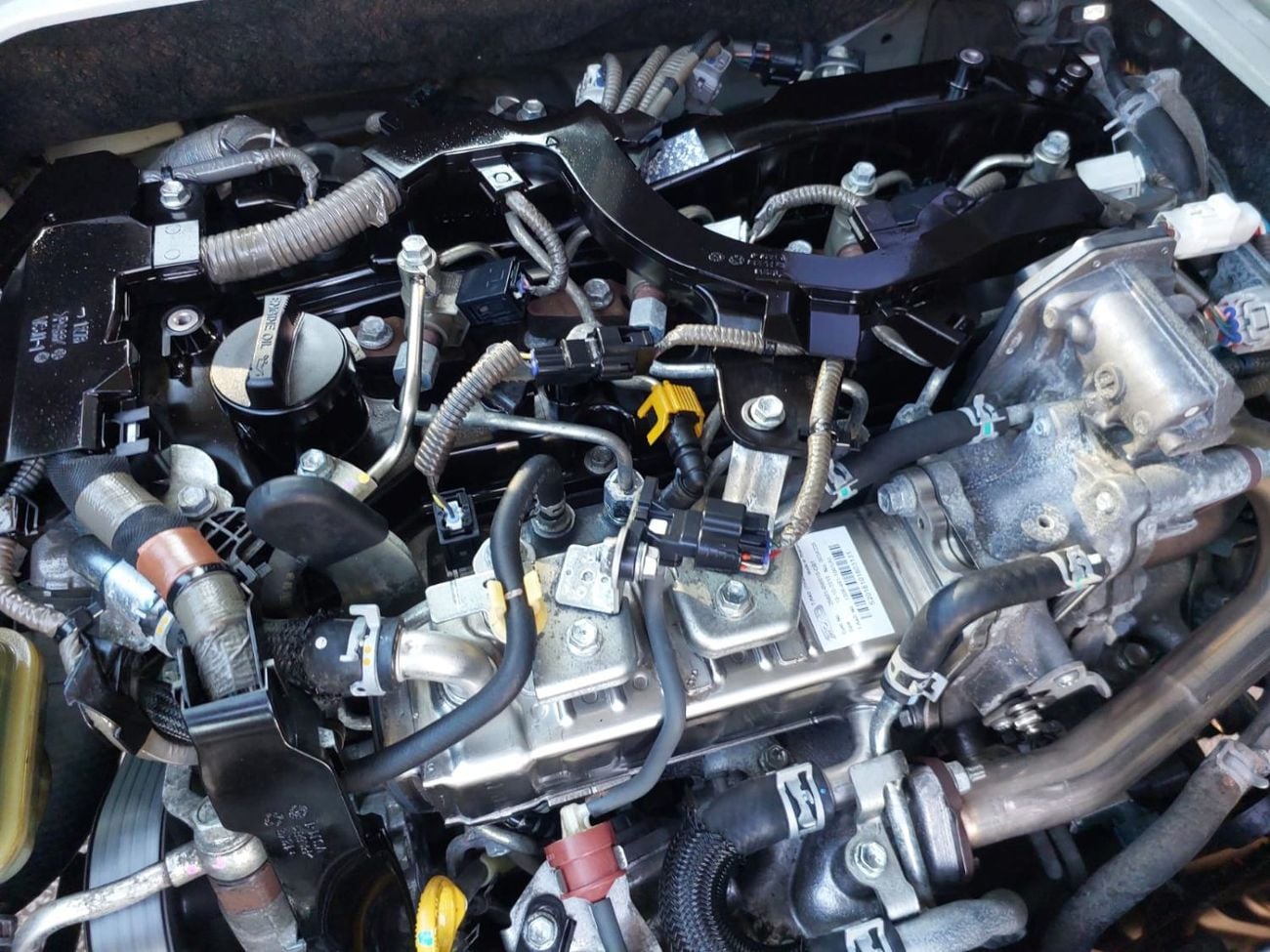 تويوتا هاياس TOYOTA HIACE VAN RHD 2019 MODEL 2.8 L DIESEL AUTOMATIC(PM05162)