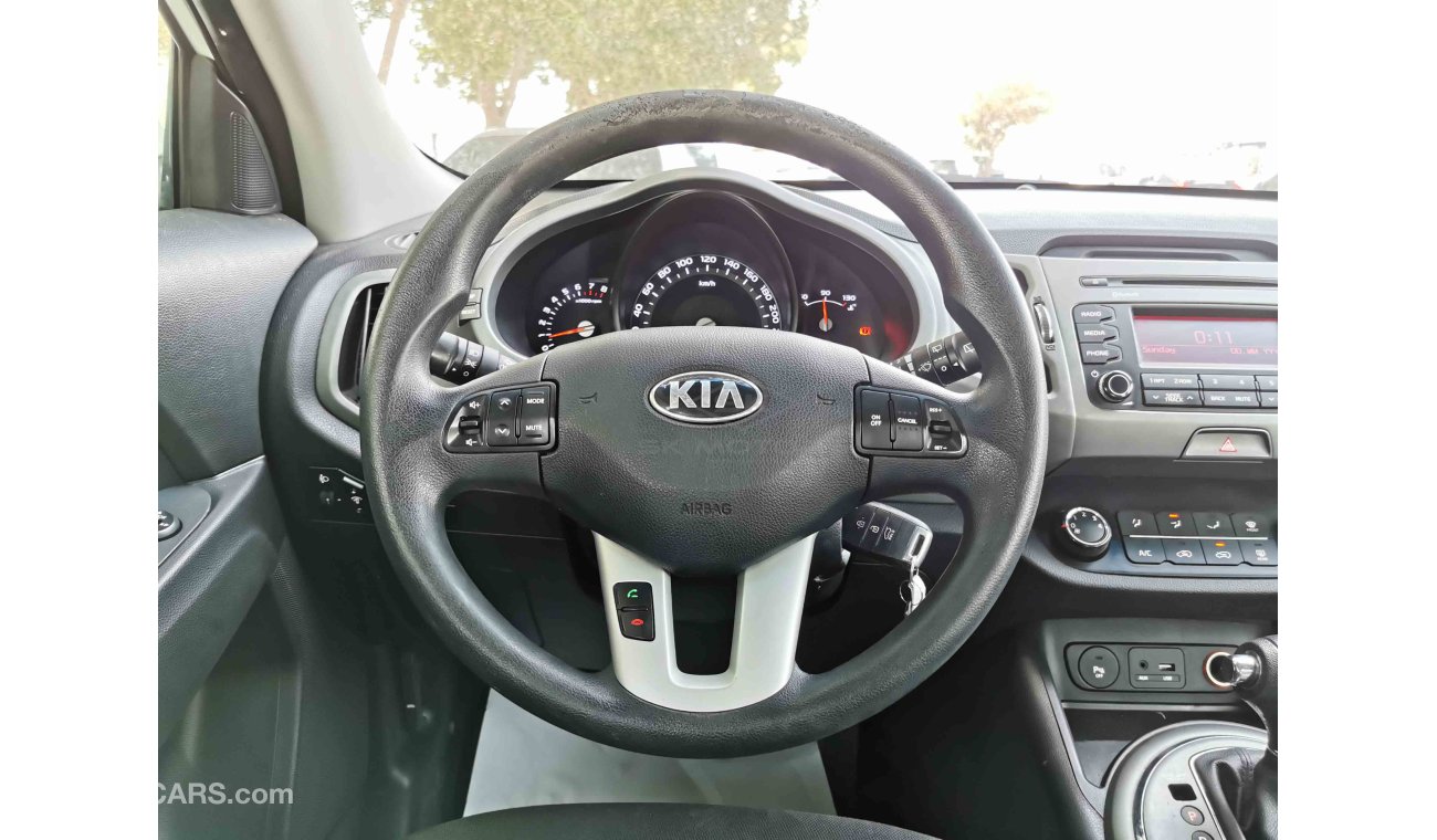 Kia Sportage 2.4L, 18" Rims, DRL LED Headlights, Parking Sensor On/Off, Fabric Seats, Bluetooth, USB (LOT # 758)