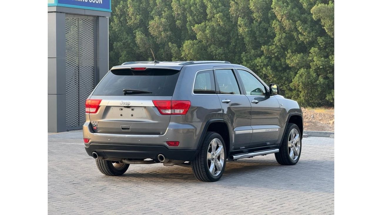 Jeep Grand Cherokee Overland jeep grand cherokee 2013 model