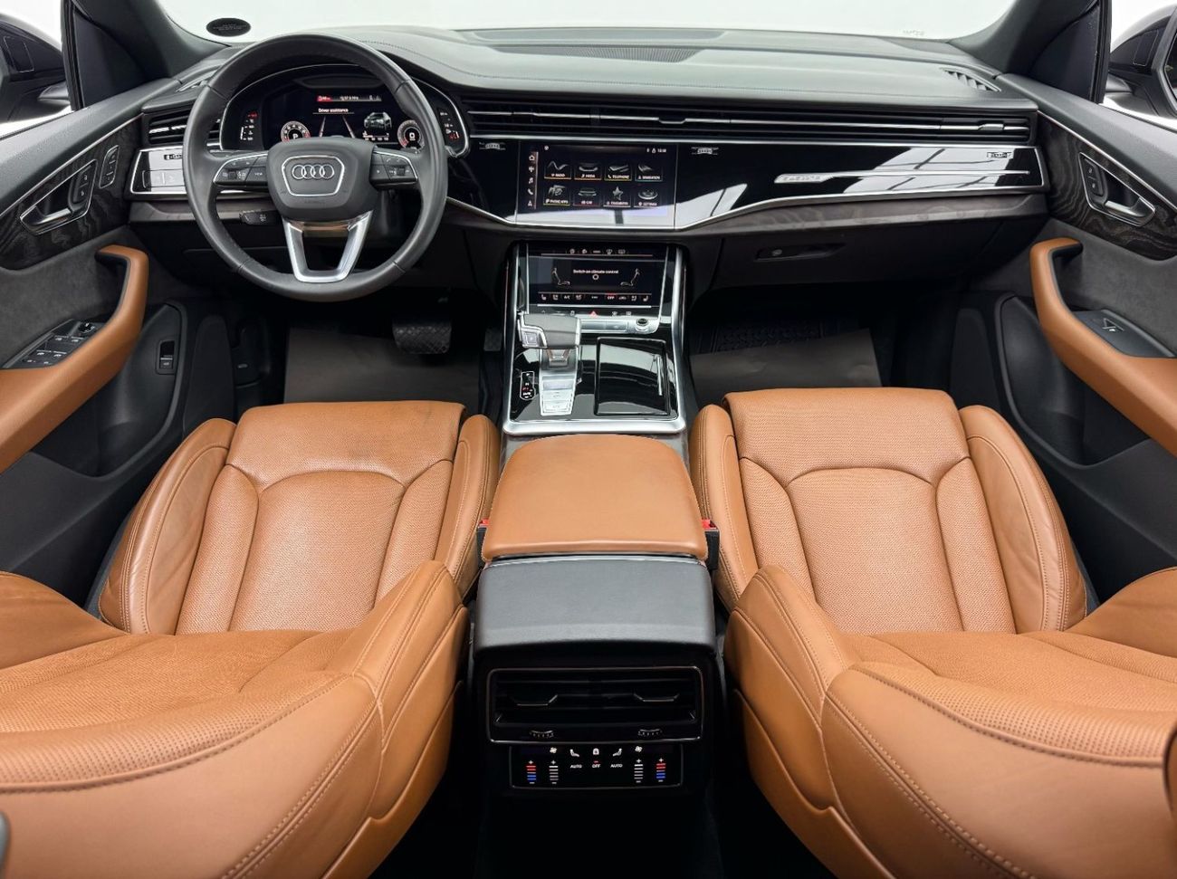 Audi Q8 55 TFSI quattro S Line 3.0L 2021 Audi Q8 S-Line 55TFSI Quattro, 2025 Warranty, 2027 Service Pack, AB