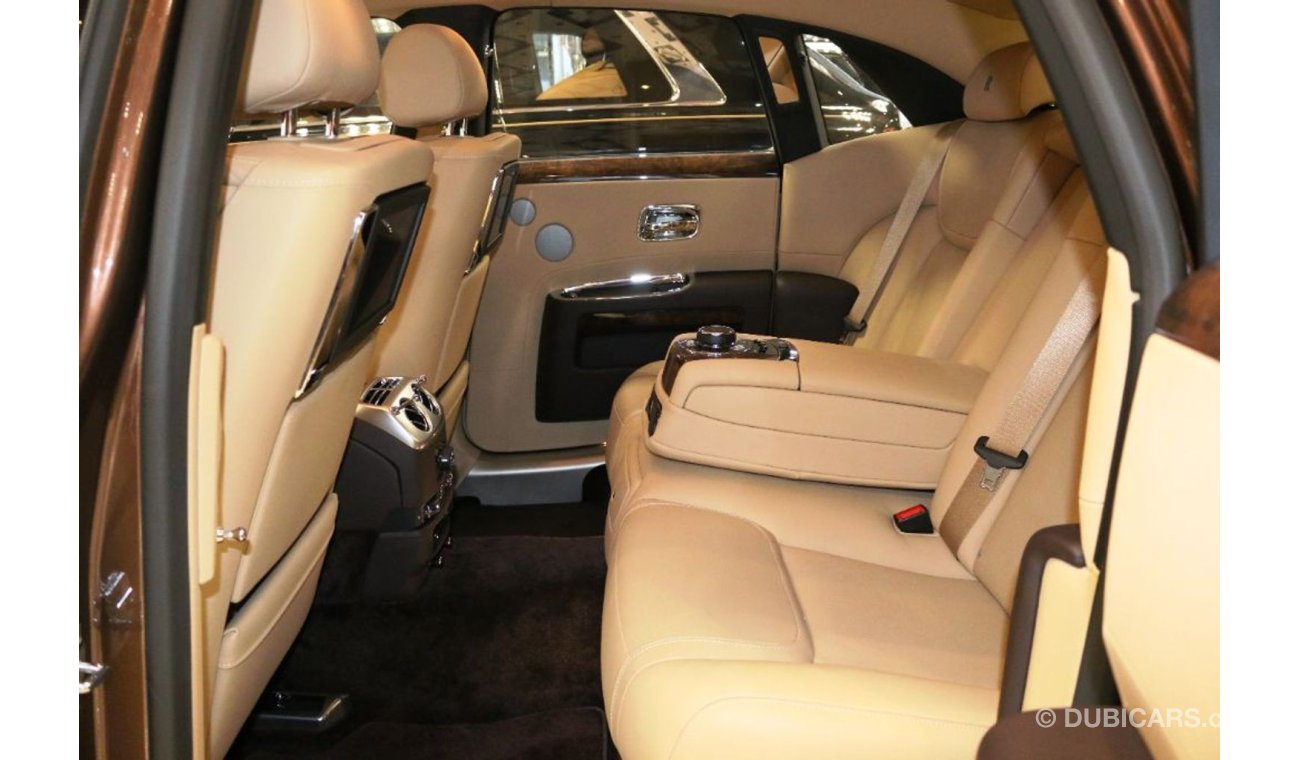 رولز رويس جوست 2019 Zero Klms Rolls Royce Ghost 8 years warranty & Service pack too