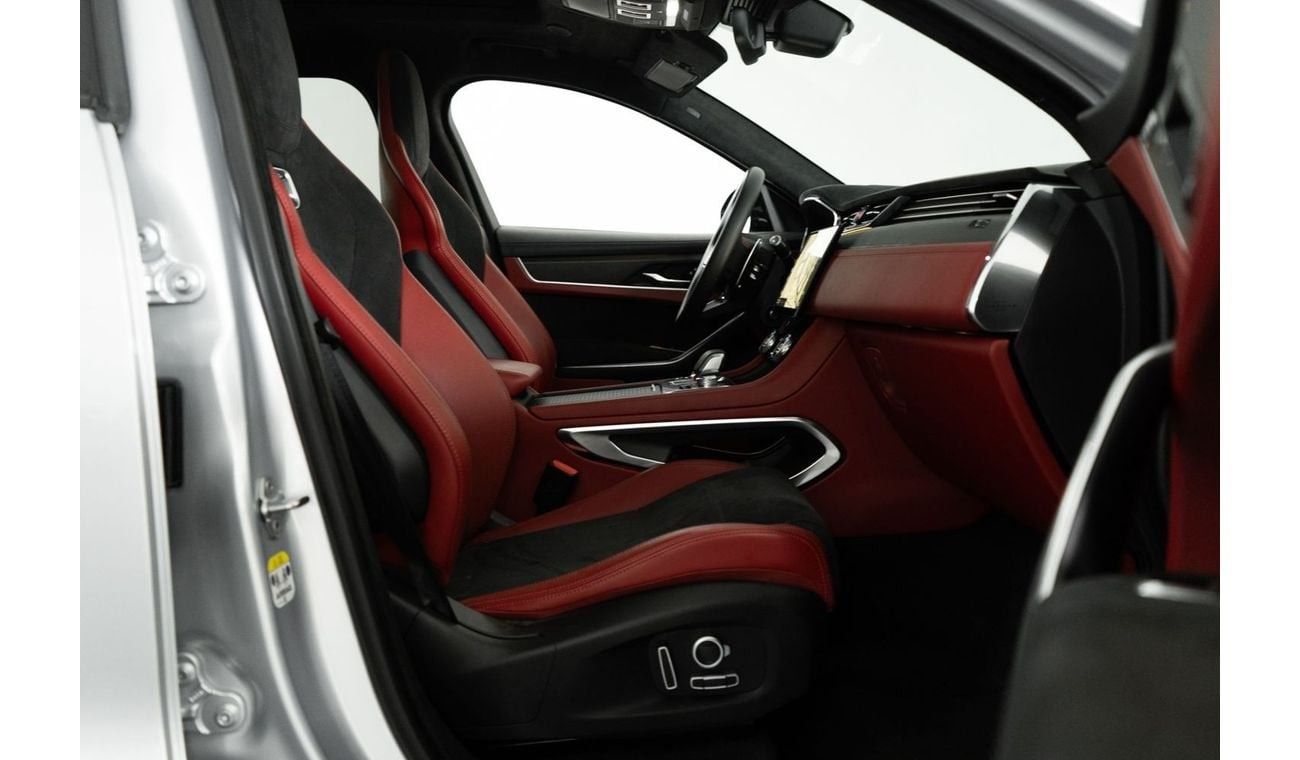 جاكوار F بيس SVR 5.0L