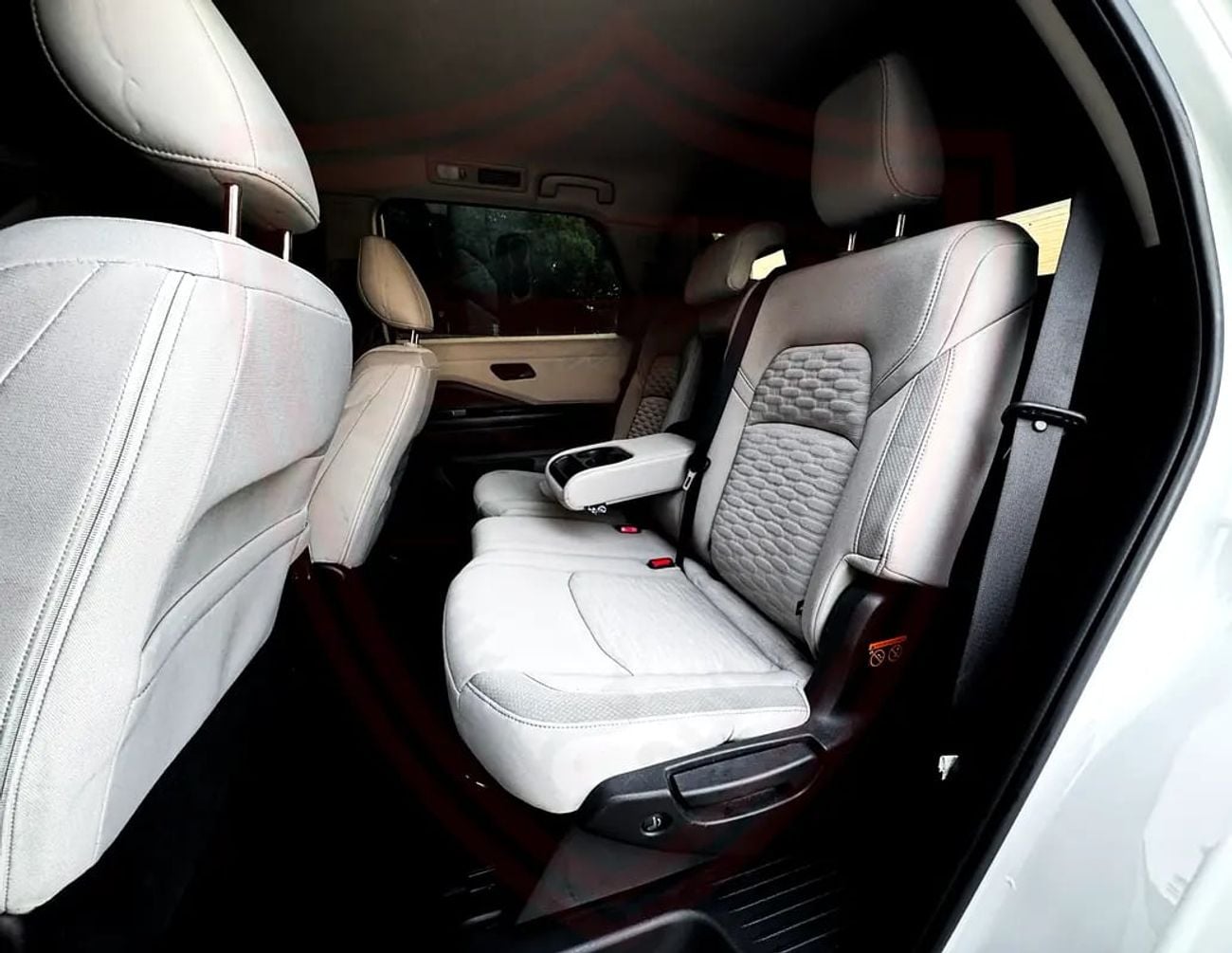 نيسان باثفايندر SV 3.5L V6 | GCC Specs | Accident-Free | Excellent Condition | 1327/Month