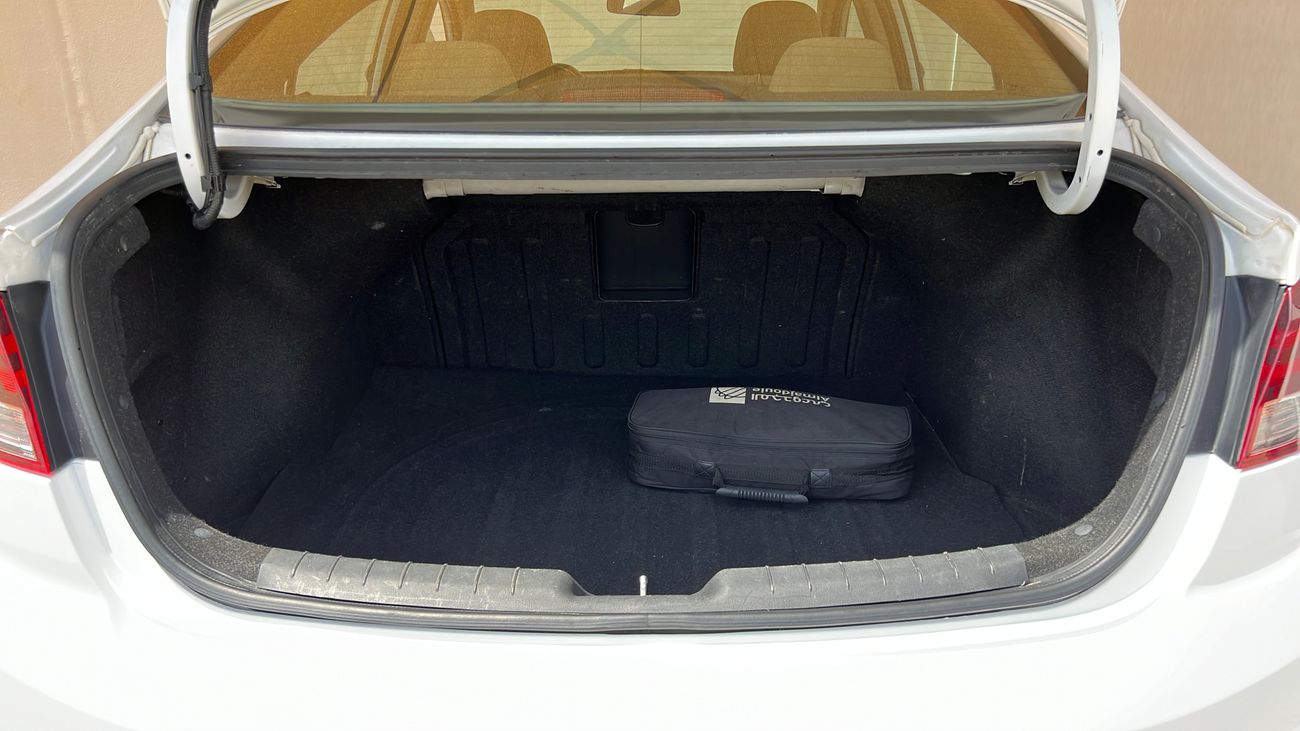 Hyundai Elantra 1600