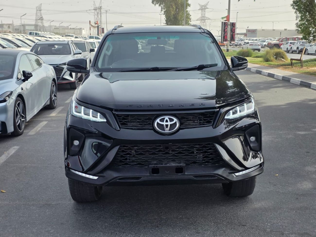 Toyota Fortuner DIESEL ENGINE RIGHT HAND DRIVE 2800 CC AUTO TRANSMISSION ONLY FOR EXPORT