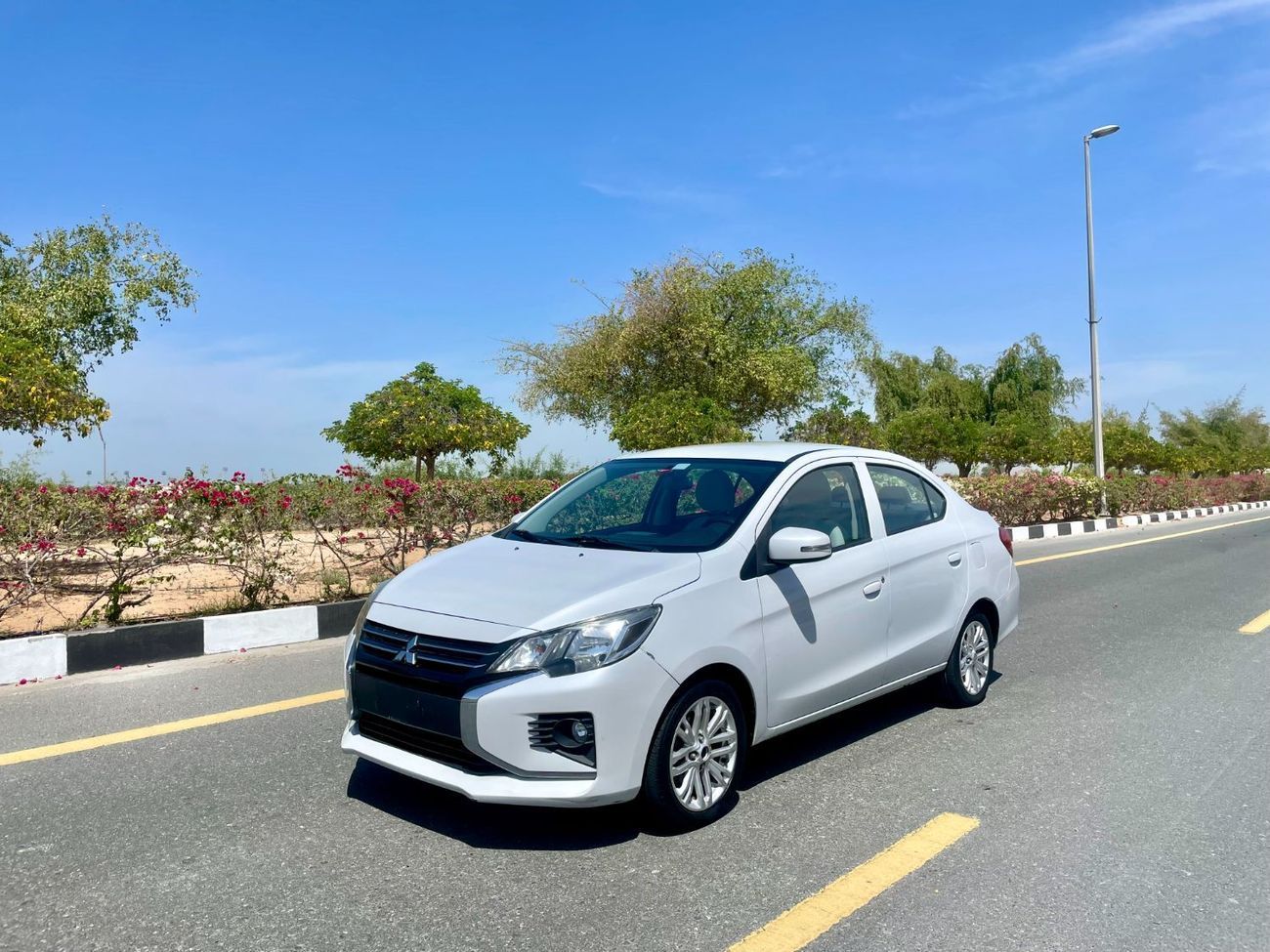 Mitsubishi Attrage GLX Mid 1.2L