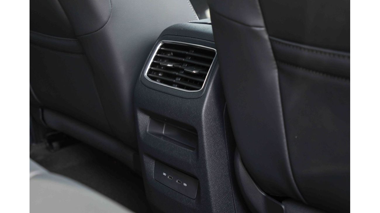 Volkswagen ID.4 2024 Volkswagen ID4 CROZZ PRO - White inside Grey | Export Only