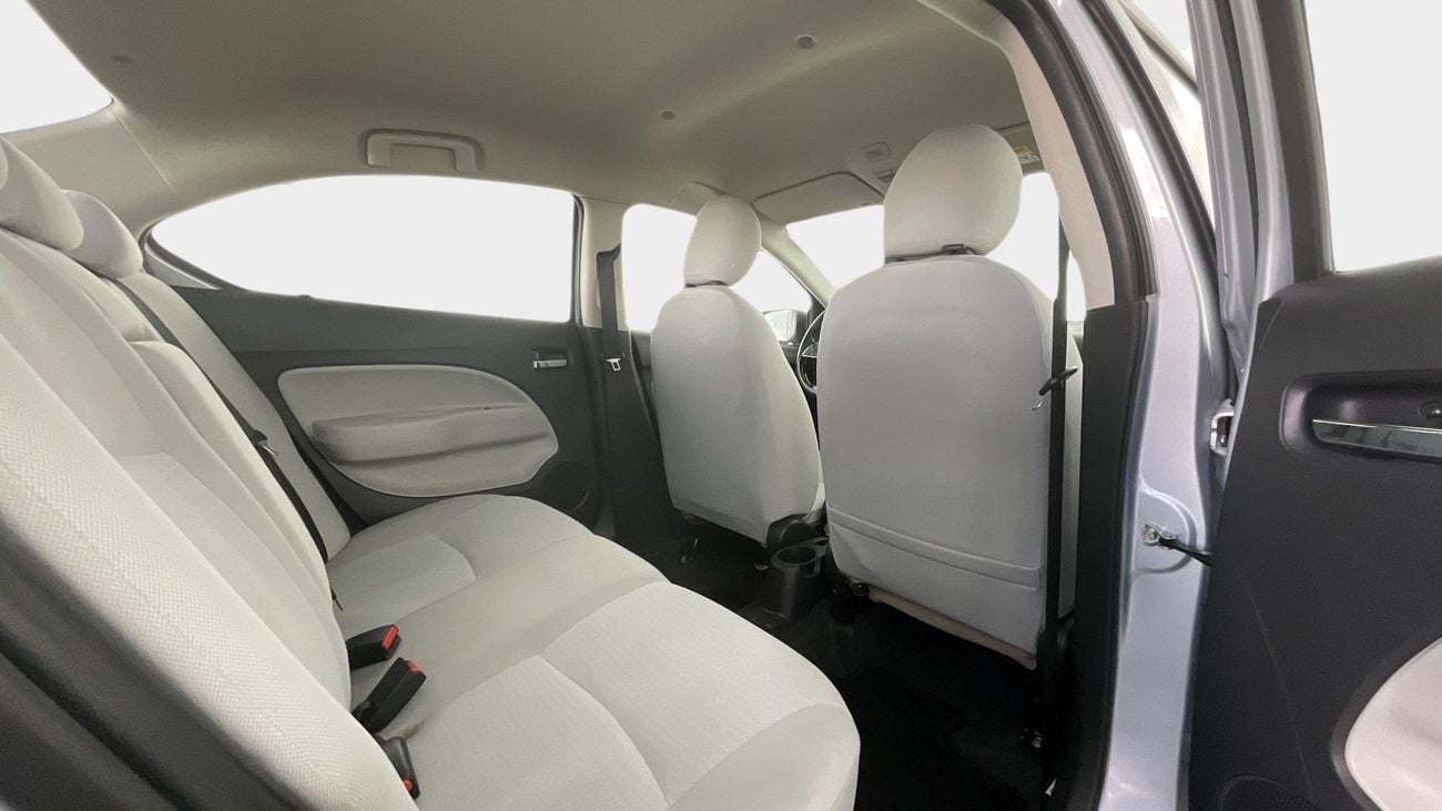 ميتسوبيشي اتراج GLX Full | شامل الضمان | 0 ﺪﻔﻋﺓ ﺃﻮﻟﻯ