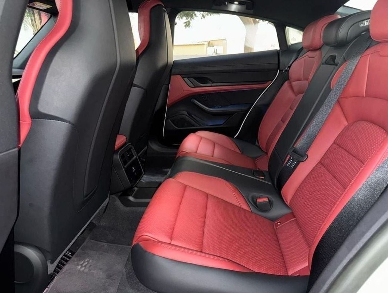 Porsche Taycan STANDARD