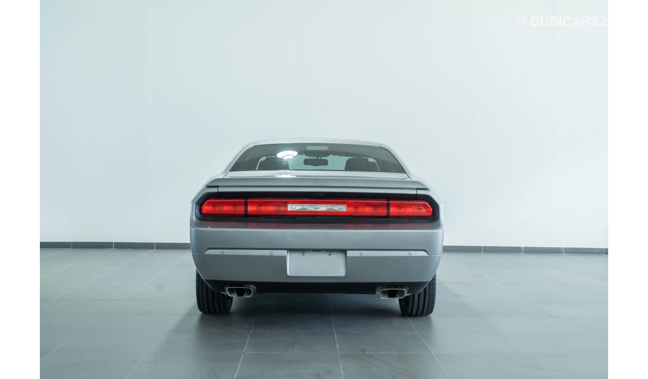 دودج تشالينجر 2014 Dodge Challenger R/T 5.7L V8 / Full Dodge Service History