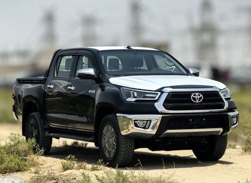 Toyota Hilux D/CAB,PICKUP,2.7L,4X4,DIGITAL AC,WOODEN INTERIOR,BLIND SPOT,DVD+CAMERA,DIFF LOCK,M/T,2 COOL BOX,2025