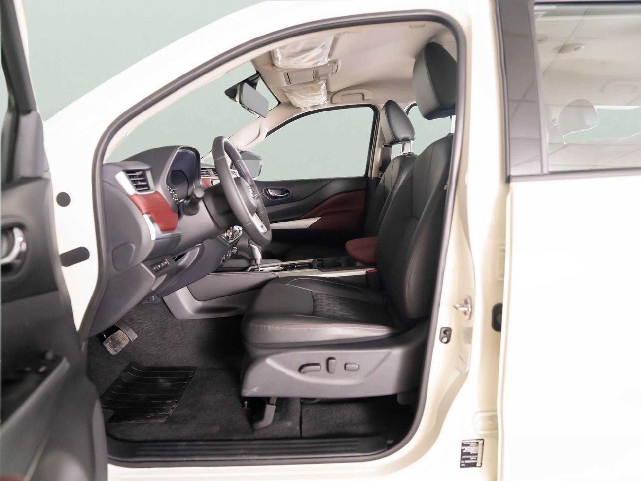 Nissan XTerra Platinum 2.5L 4WD PLATINUM 2.5