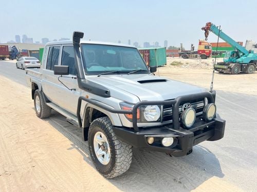 Toyota Land Cruiser Pick Up