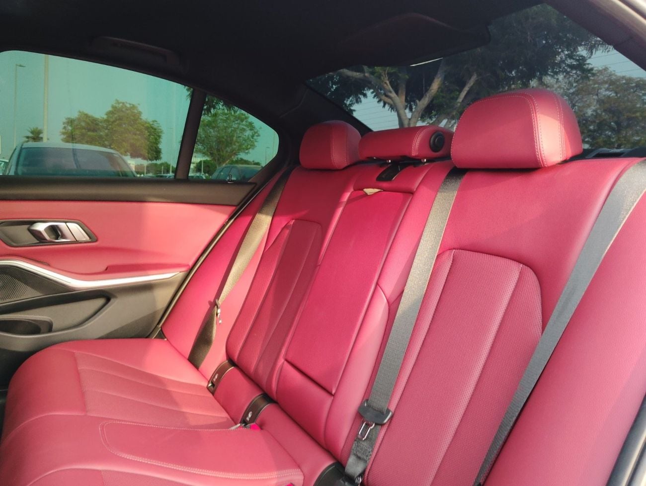 بي أم دبليو 330i M SPORT