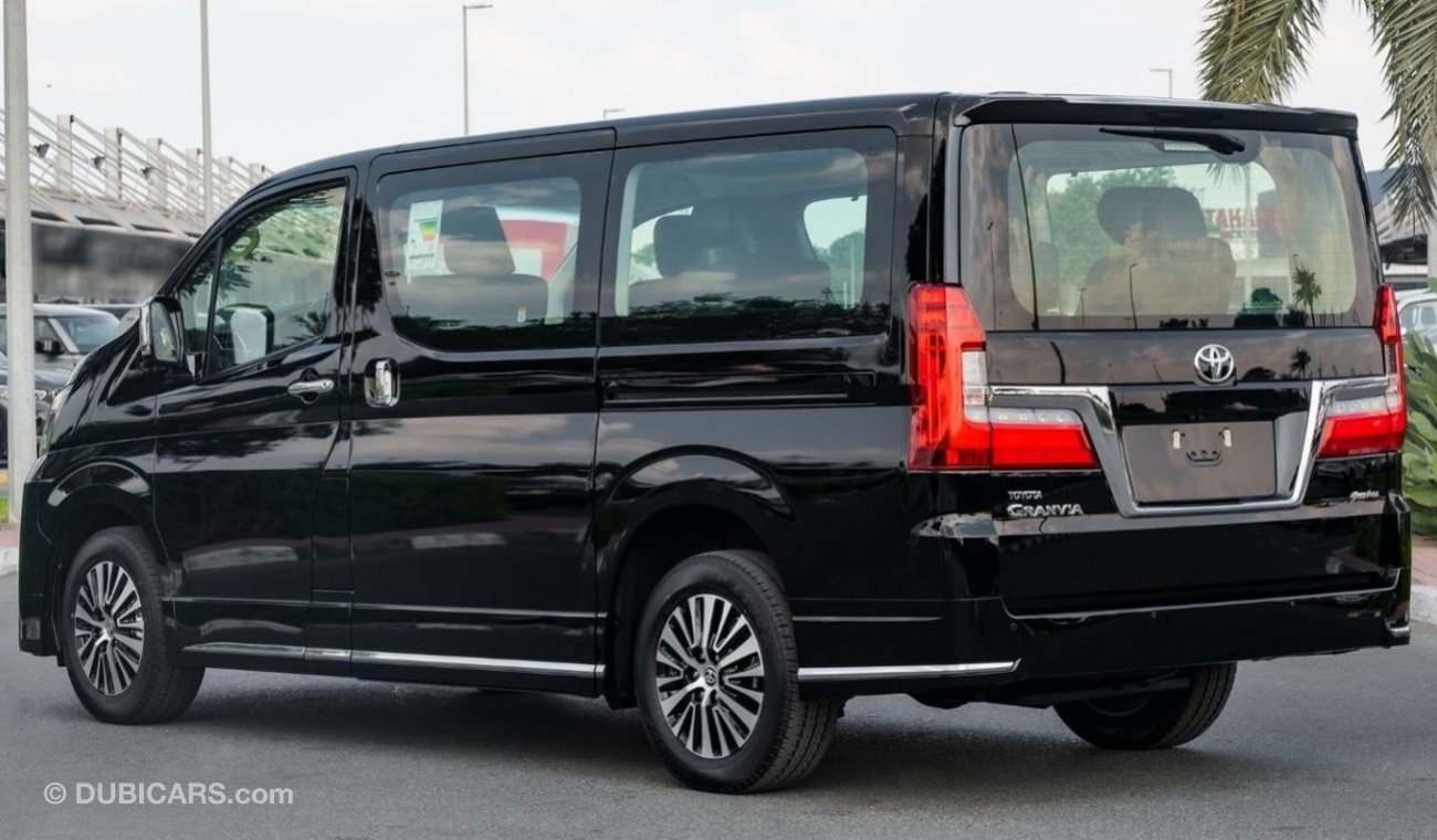 Toyota Granvia 3.5P AT MY2023 – BLACK