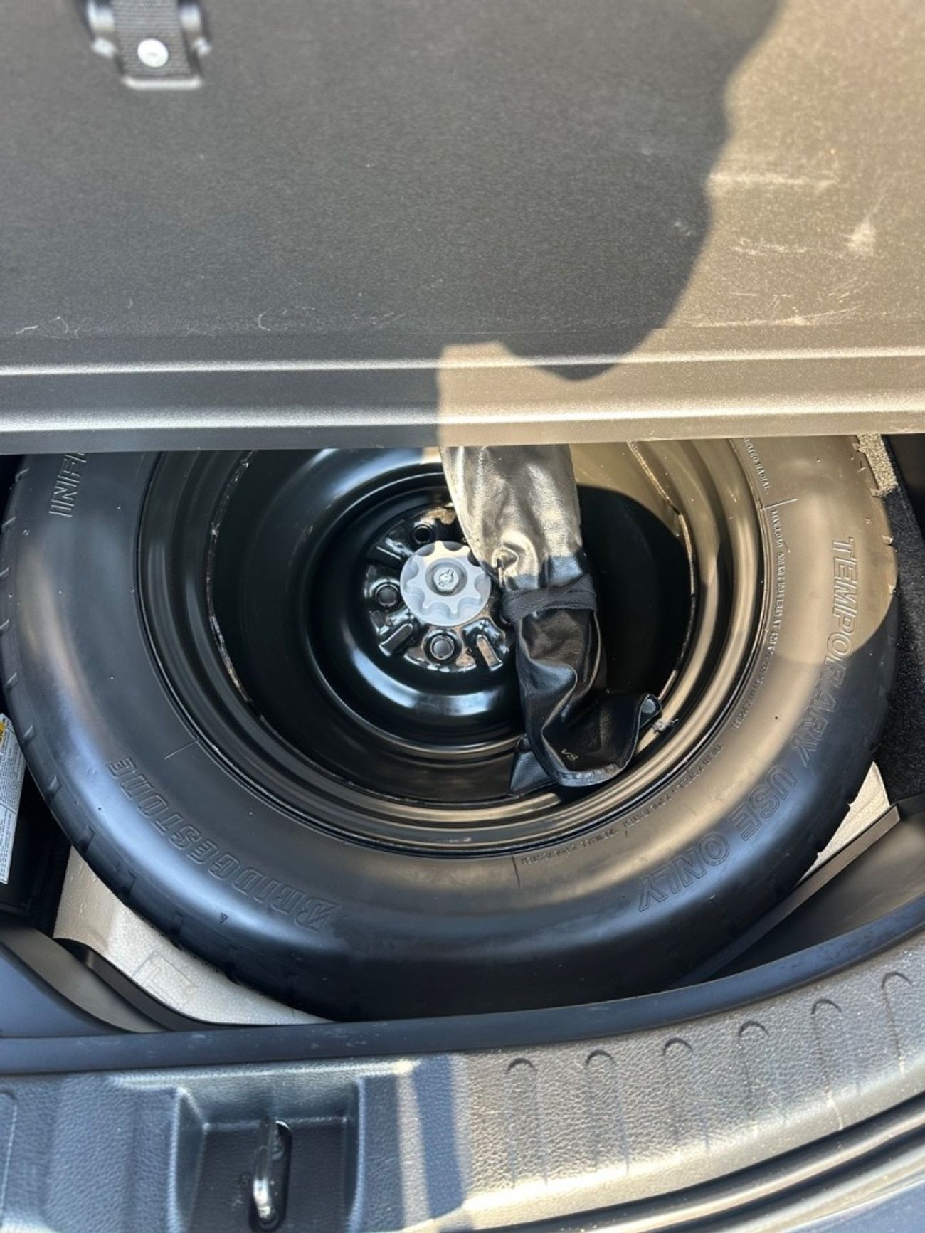 تويوتا راف ٤ Hybrid XLE 2.5L