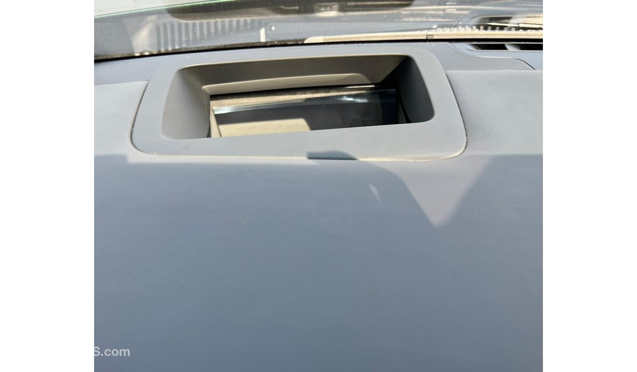 Rolls-Royce Ghost SILVER BADGE 6.75L V-12 563HP ( CLEAN CAR WITH WARRANTY )