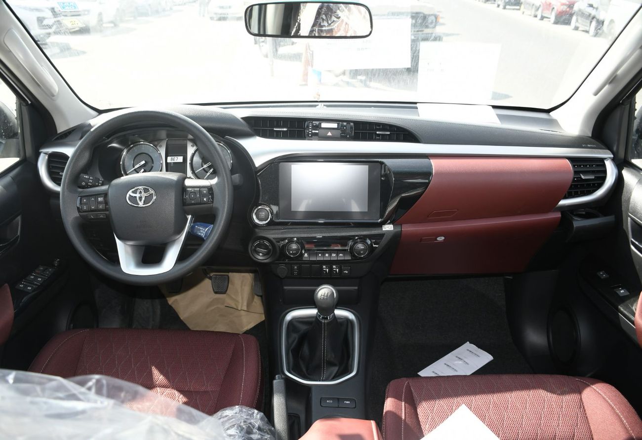 Toyota Hilux 2.7L Manual With Front 2 seats cooling ! Air compressor GCC Full Option ( Ready Stock)