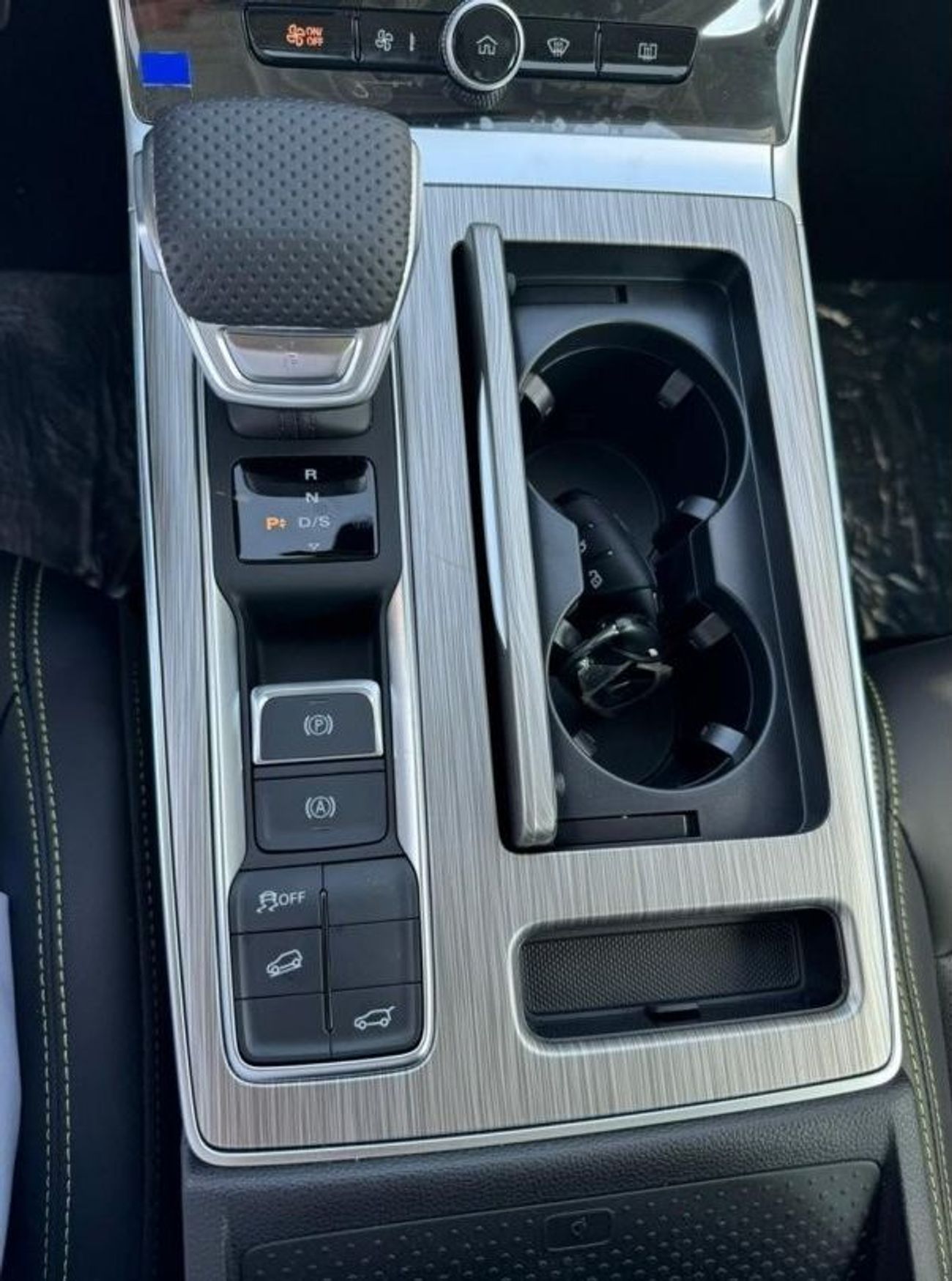 MG RX5 MG RX5 Plus  1.5L Turbo Petrol Automatic 5 Seats 4door