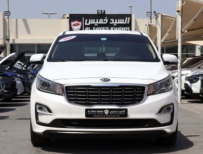 Kia Carnival EX ACCIDENTS FREE - GCC - PERFECT CONDITION INSIDE OUT - MID OPTION