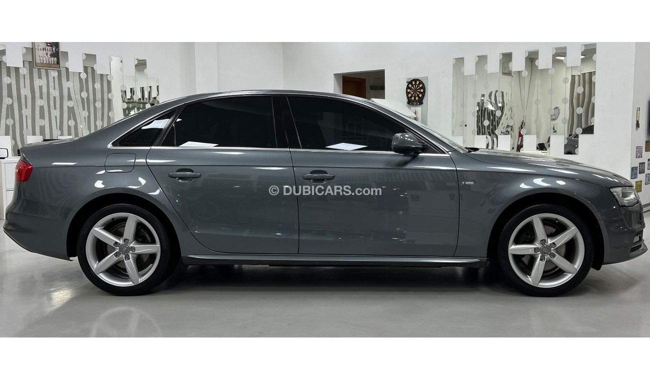 Audi A4 30 TFSI Design S Line & Sports Package GCC .. FSH .. Perfect Condition .. S line .