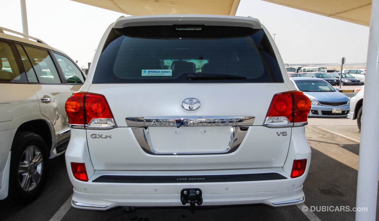 Toyota Land Cruiser GXR V6