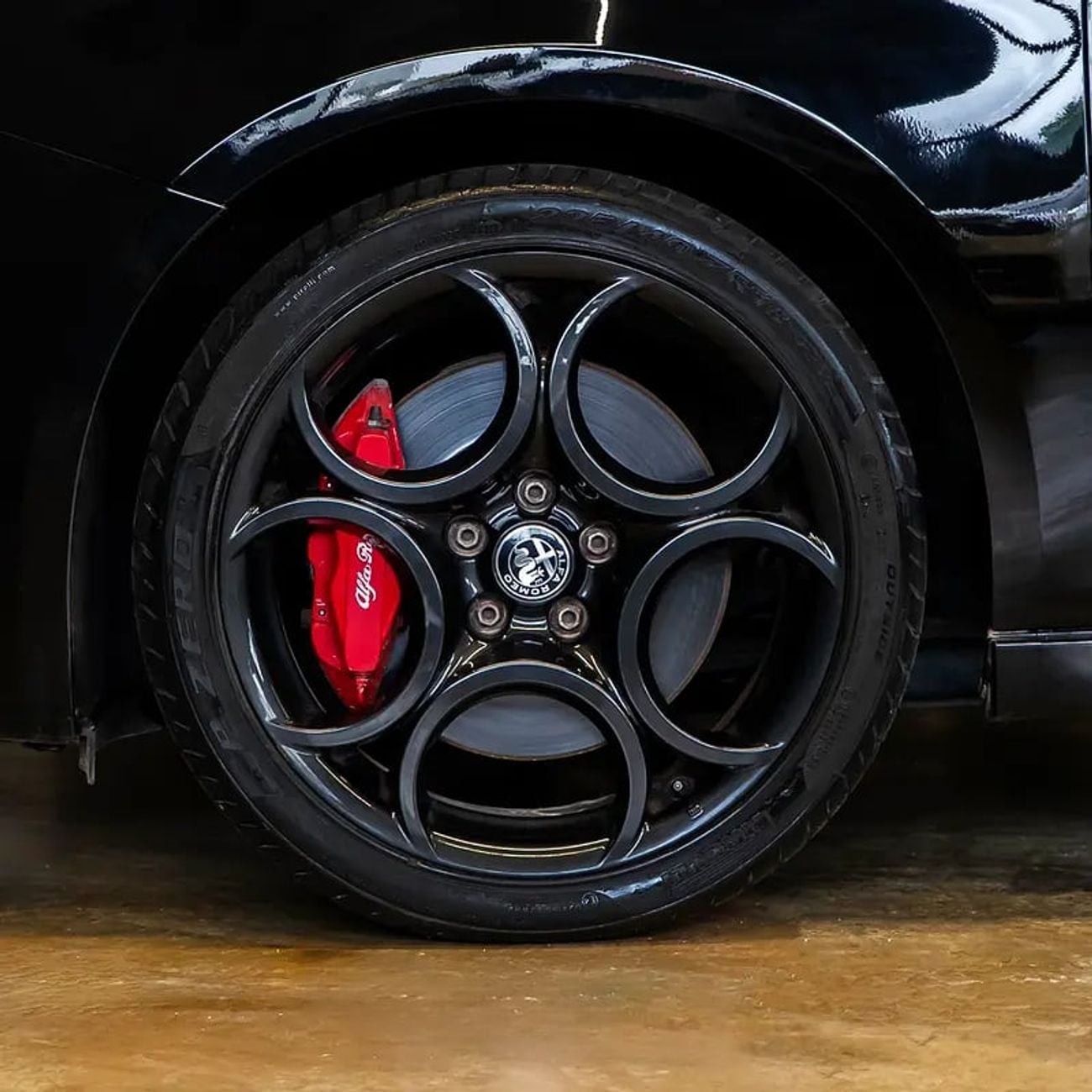 ألفا روميو جوليتا 861 pm • 0% Downpayment • Veloce • Agency Warranty