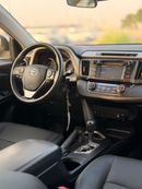 Toyota RAV4 XLE 2.5L / Sunroof, leather seats 2018 morel full option