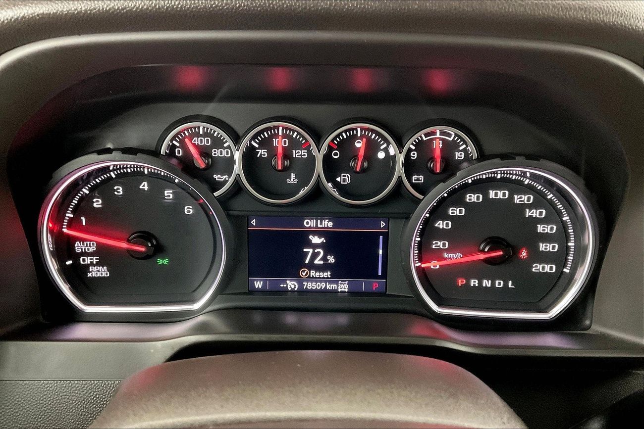 Chevrolet Silverado LT Z71 Trail Boss - Crew Cab| 1 year free warranty | Flood Free