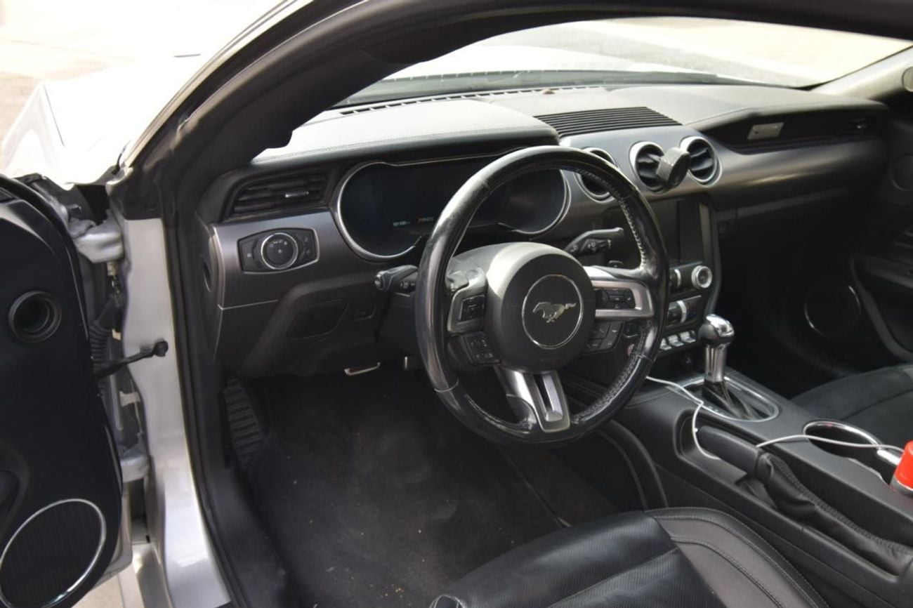 Ford Mustang GT PREMIUM