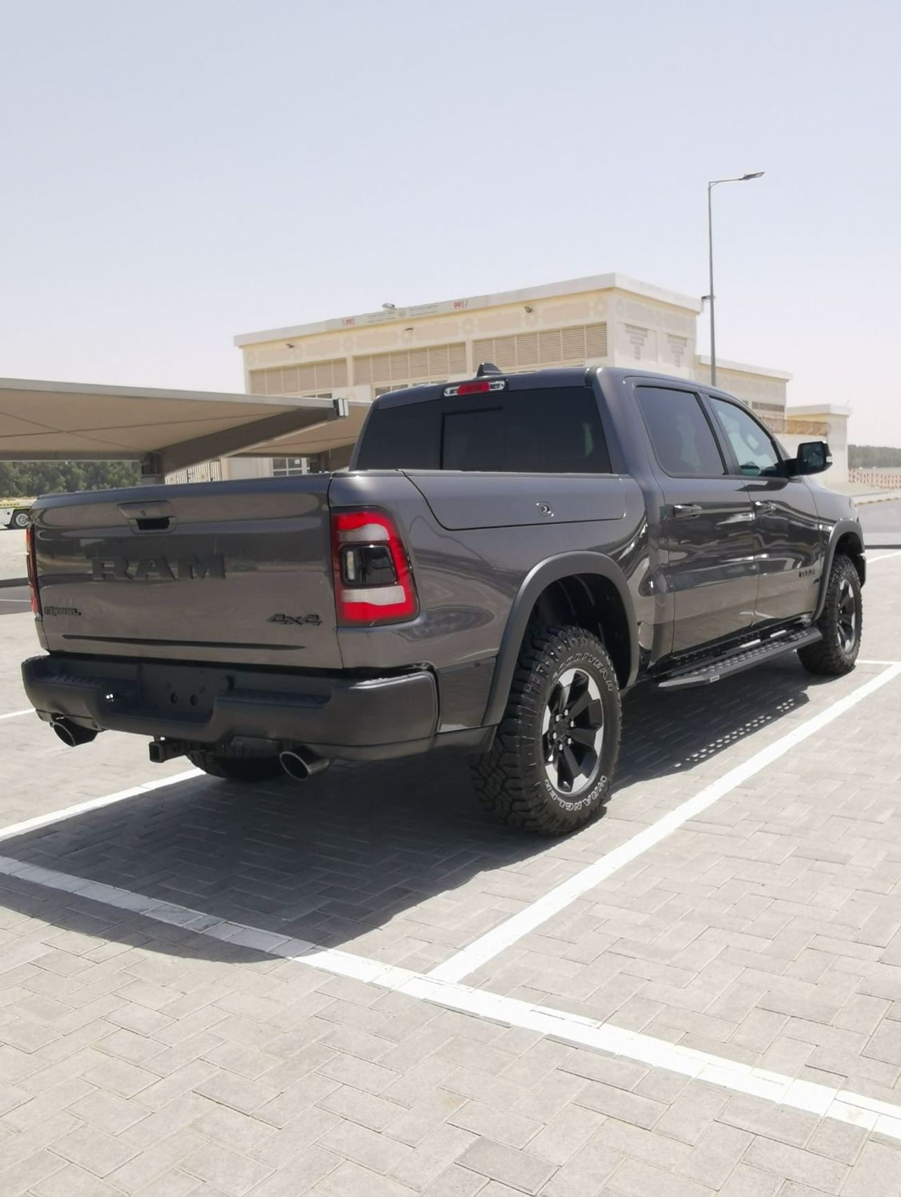 RAM 1500 DODGE RAM REBEL - 2022 - GREY