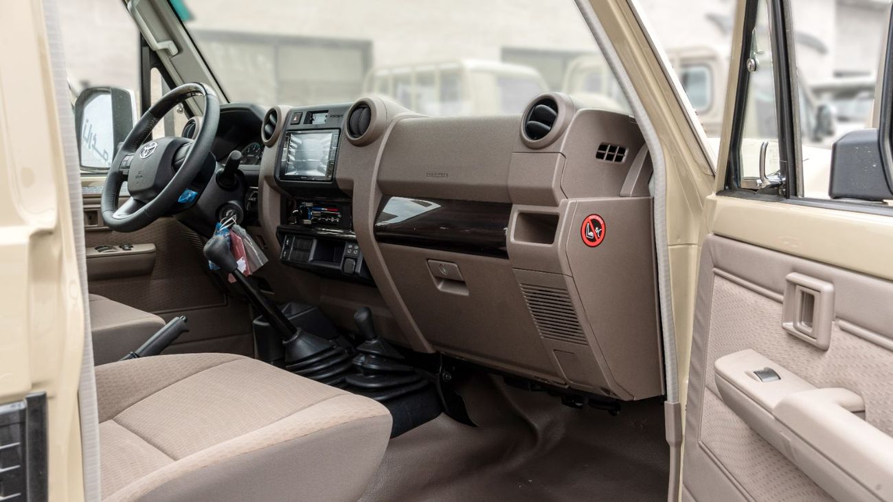 تويوتا لاند كروزر بيك آب 2026 Toyota Land Cruiser LC79 2.8L MT Diesel (Beige-Brown) Basic