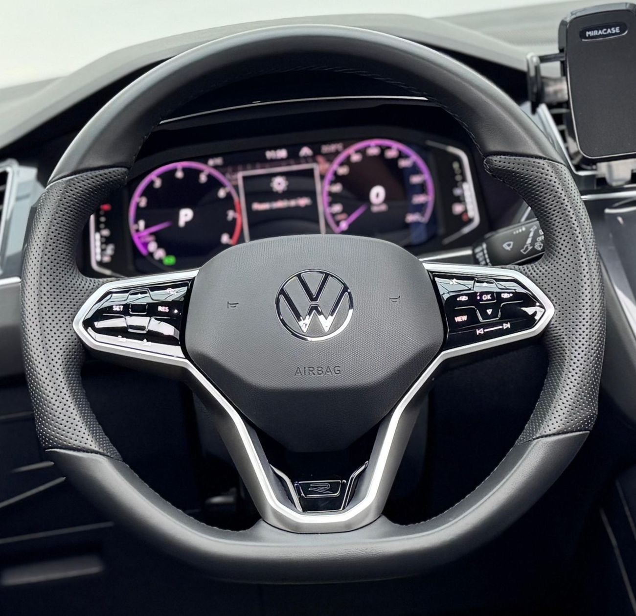 Volkswagen Tiguan R-Line 2.0L 2024 Volkswagen Tiguan R-Line, 2027 VW Warranty + Service Contract, Full VW Service Hist