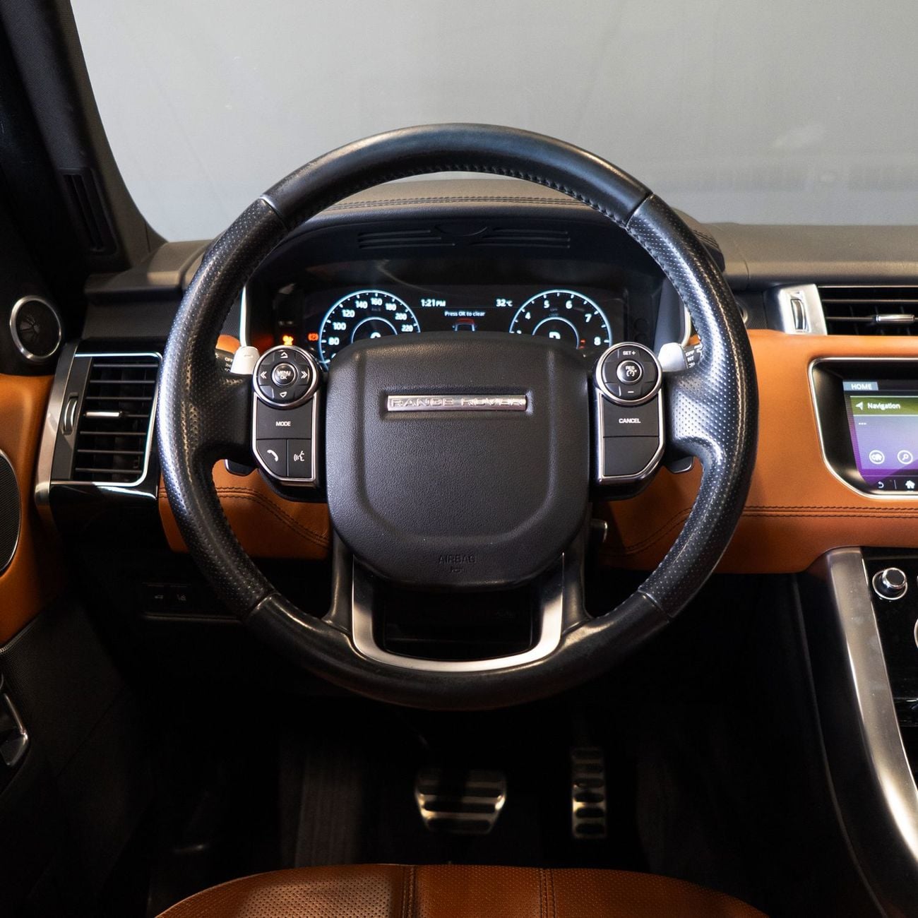 Land Rover Range Rover Sport Supercharged 5.0L AED 2,874 pm • 0% Downpayment • Range Rover Sport Supercharged HSE   • 1 Year Warr