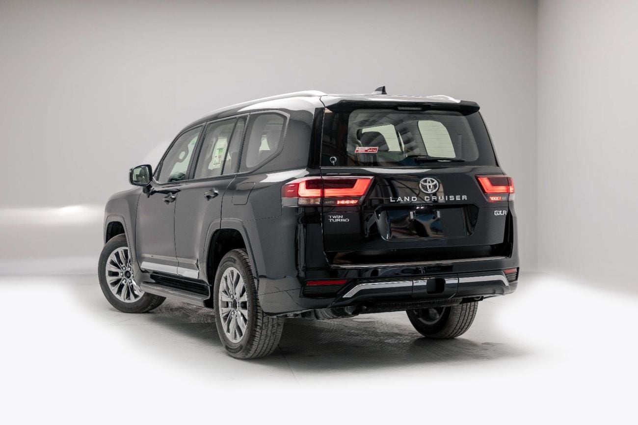 تويوتا لاند كروزر LC300 GXR 3.5L - Black Inside Beige | Export Only