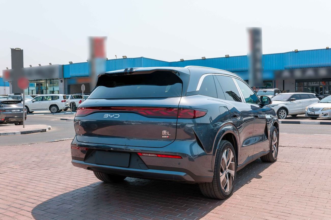 بي واي دي تانغ ل EV RWD