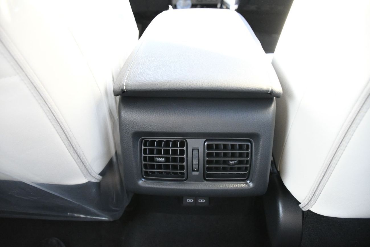 Toyota Camry Toyota Camry GLE 2.5L Petrol Panoramic Roof ( READY STOCK )