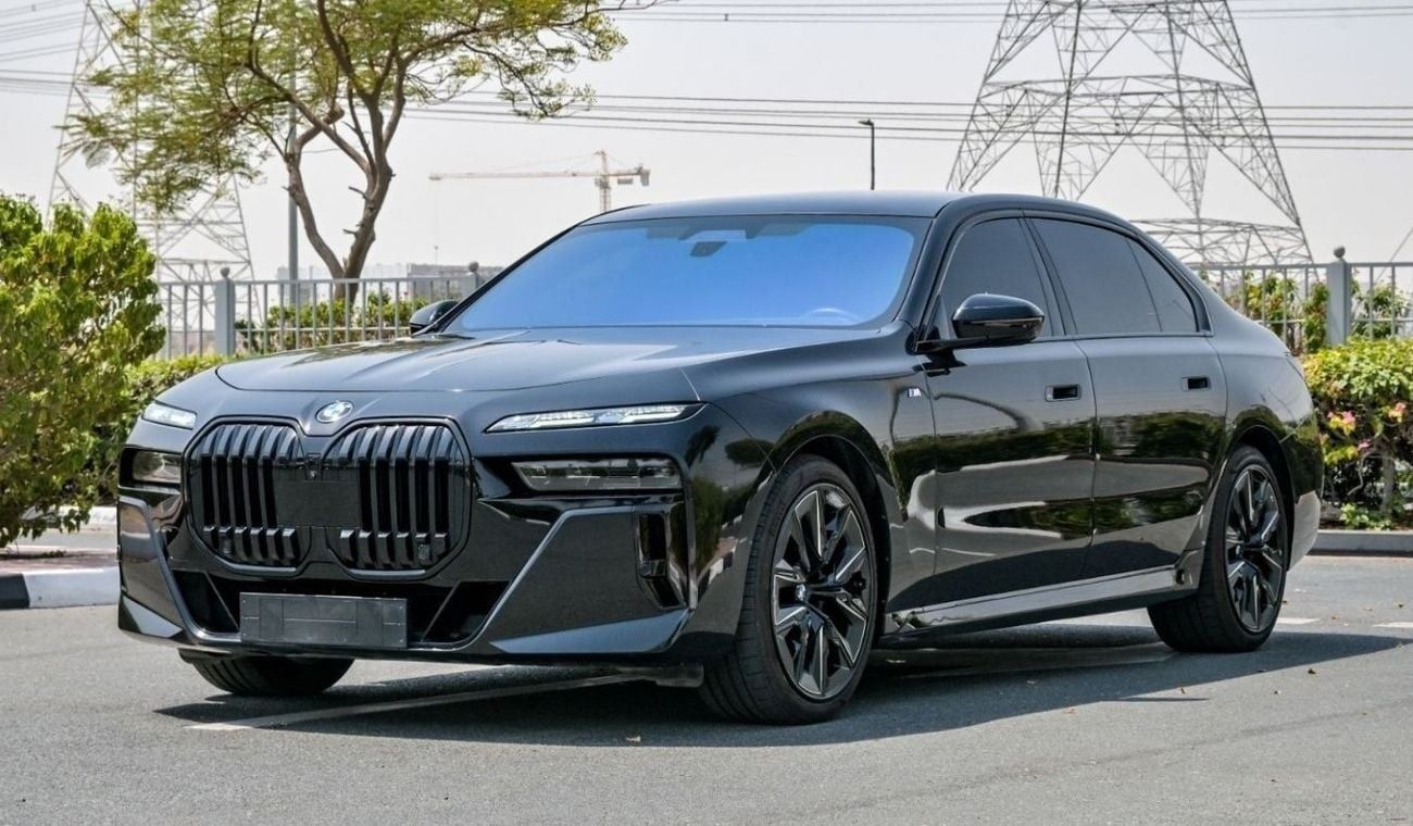 BMW 740Li BMW 740i 2023 Excellent Condition with 5 Years Dealer Warranty and Service contract AGMC