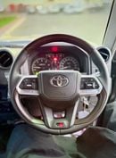 Toyota Land Cruiser Pick Up 2018 RHD Diesel Engine V8 Full Option Car is Very Clean and Perfect Condition