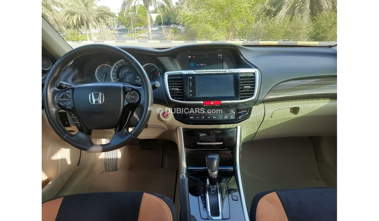 Honda Accord EX Honda Accord _2017 V4 full option very clean car accident free original paint
