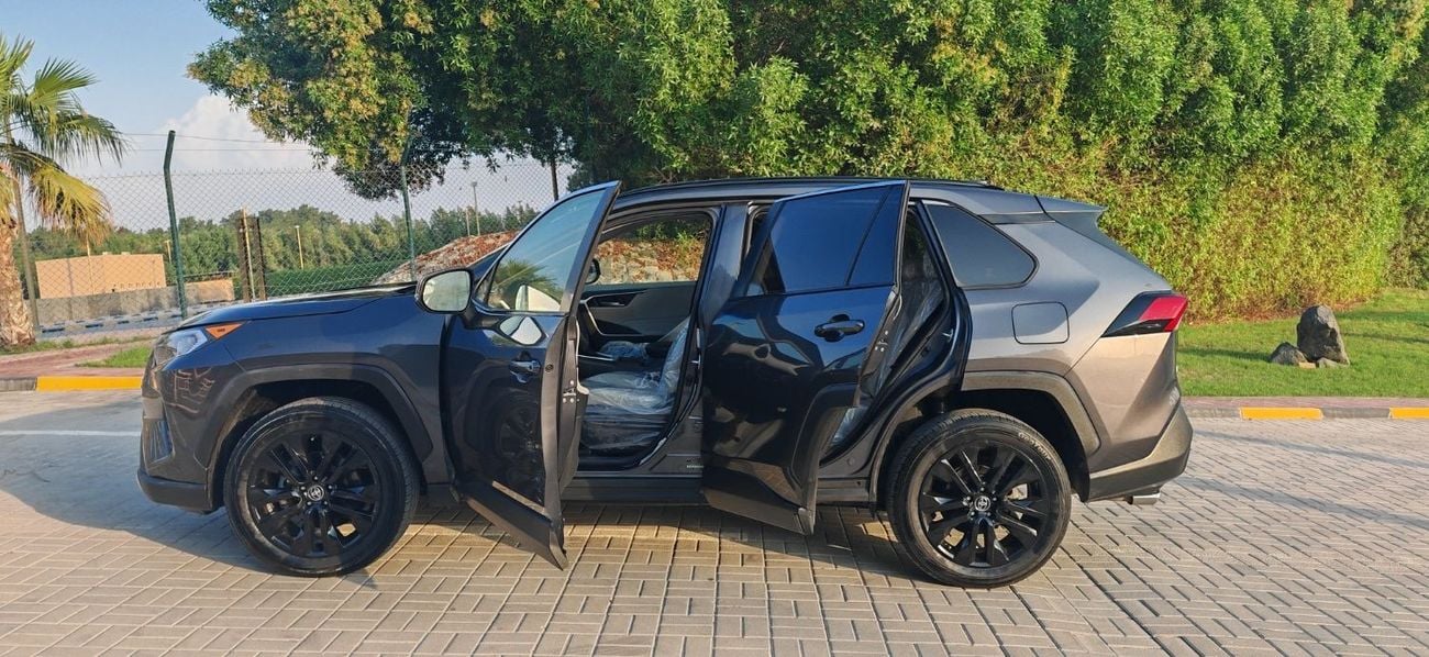 Toyota RAV4 XLE 2.0L