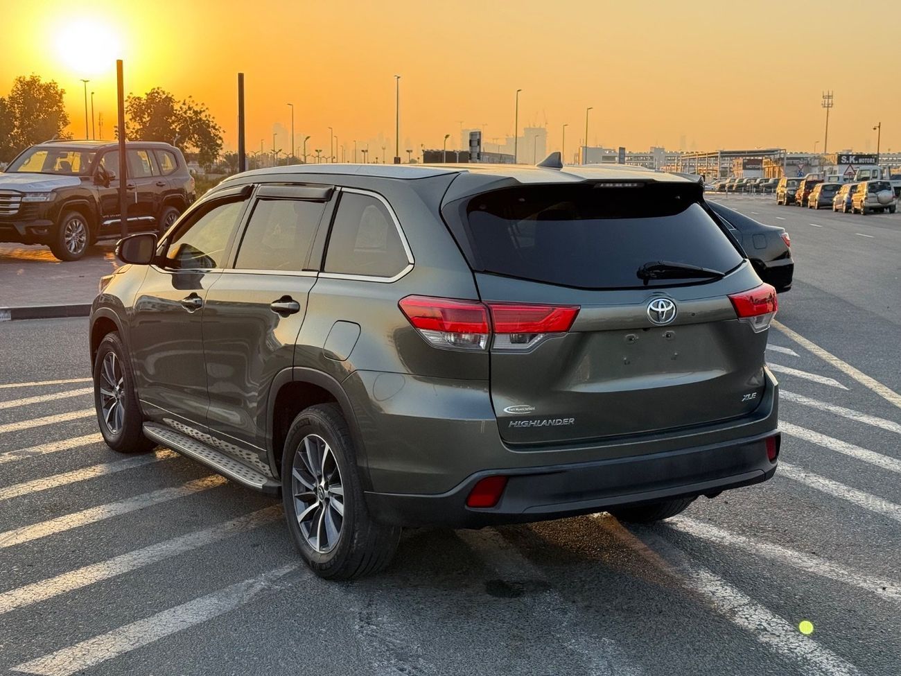 Toyota Highlander 2018 TOYOTA HIGHLANDER XLE FULL OPTIONS IMPORTED FROM USA