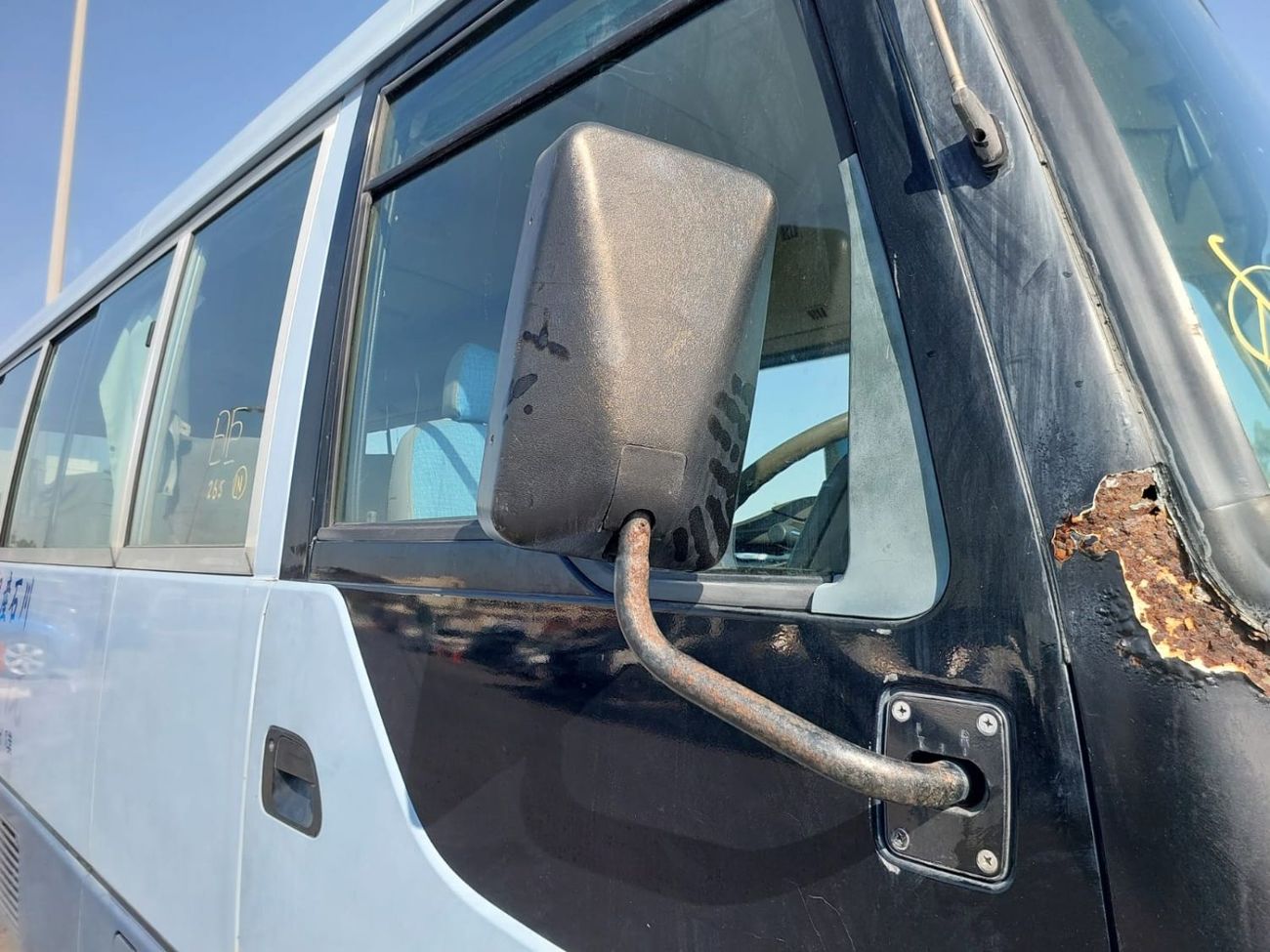 Mitsubishi Rosa (RAMADAN OFFER) MITSUBISHI ROSA BUS RHD 2000 MODEL 4.9 L DIESEL AUTOMATIC(PM00276)