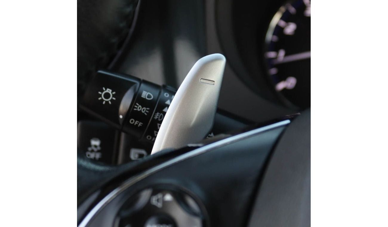 Mitsubishi Outlander GLS 2.4L Mitsubishi Outlander 2021 GCC 2.4L accident-free original paint in excellent condition 1281