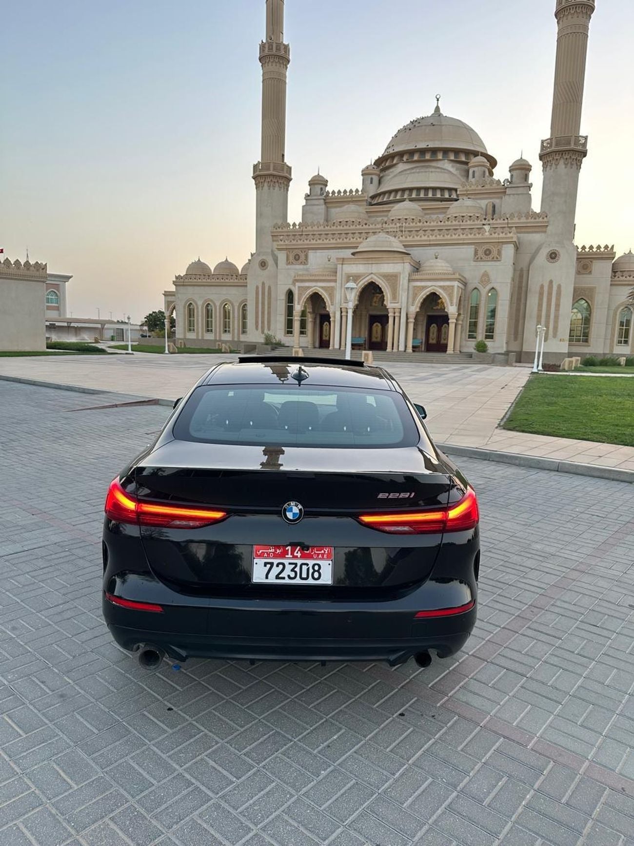 بي أم دبليو 228i