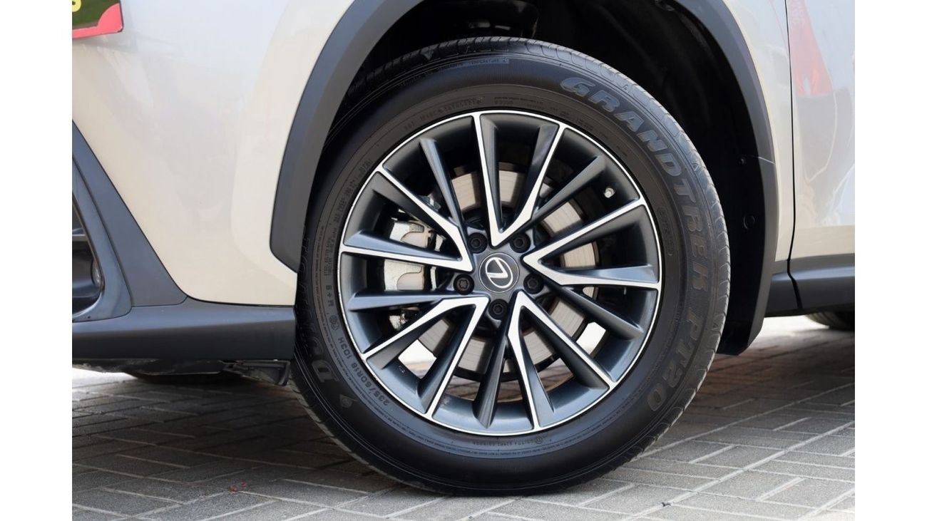 Lexus NX 250 Lexus NX250 2023 (Clean Title) American Spec under Warranty with Flexible Down-Payment/ Flood Free.